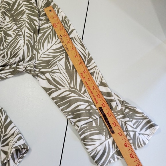 Chicos Travelers Women Leaf Cardigan Size 3 US 16 18 White Green Slinky Stretchy - Picture 10 of 12